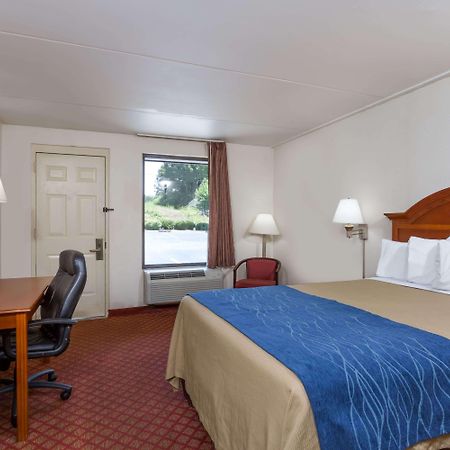Days Inn By Wyndham Winston Salem North Exterior foto