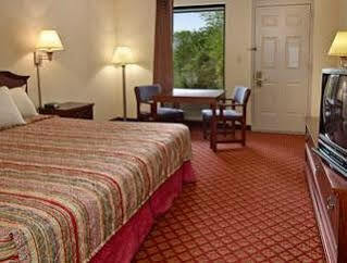 Days Inn By Wyndham Winston Salem North Exterior foto